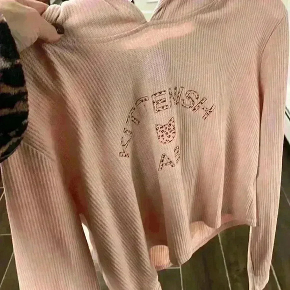 Kittenish babe, thermal crop top - Picture 6 of 8